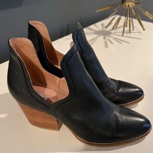 Silent D black leather booties. Size 38
